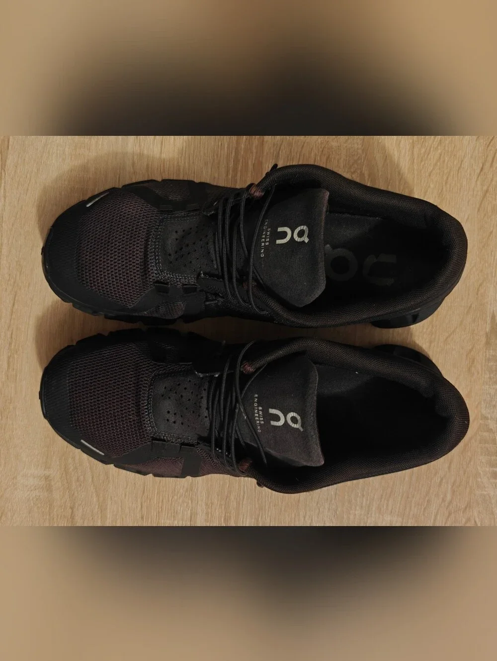 Size 9.5 - ON Cloud 5 Black W  Athletic Shoes Running